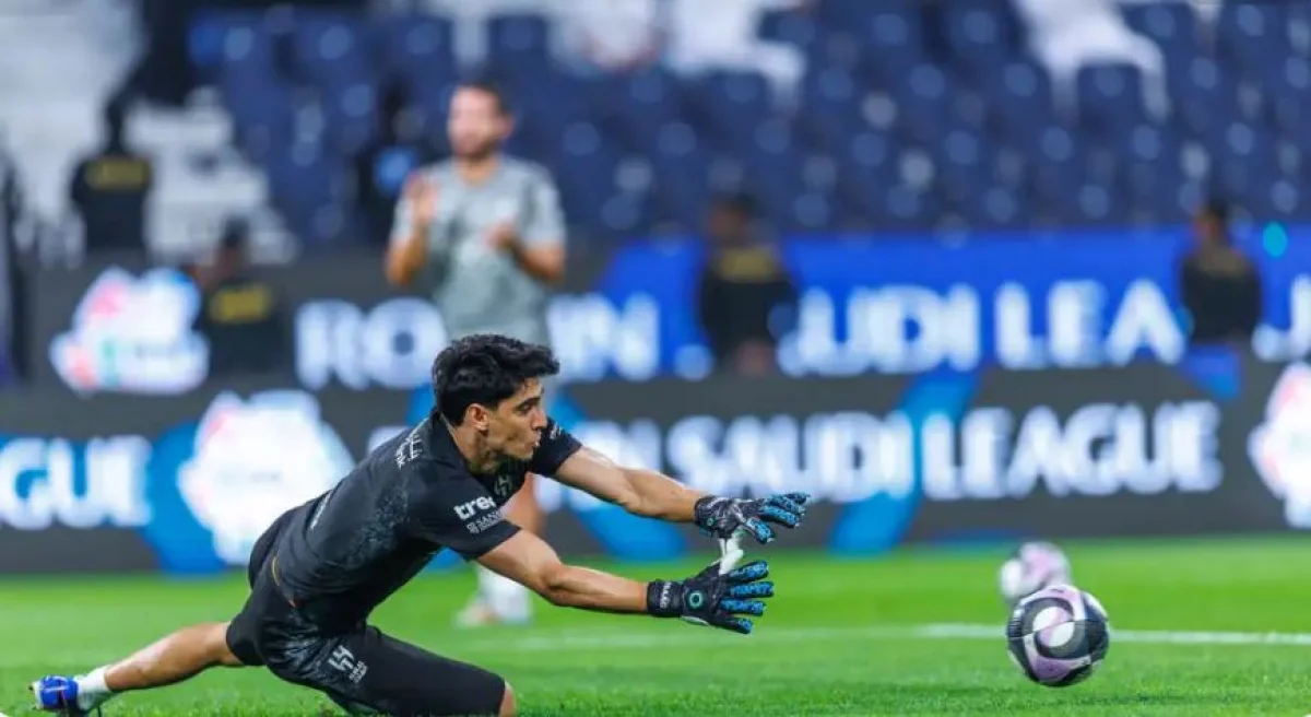 النيران تفتح على انزاجي الضعيف من كل مكان وياسين بونو ليس الخطأ الوحيد في الهلال