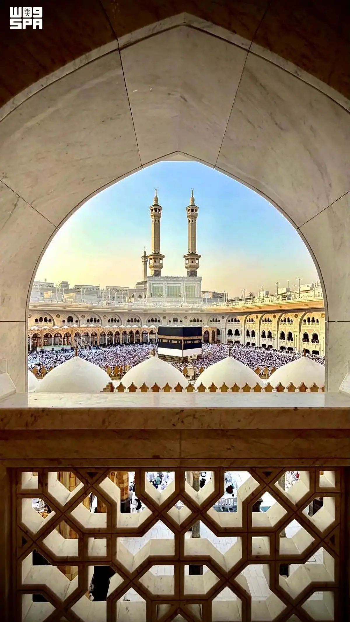 تعرف على 7 أنواع من الاقمشة الفخمة التي تستخدم في كسوة الكعبة المشرفة وهذه هي الدول التي تصنع فيها
