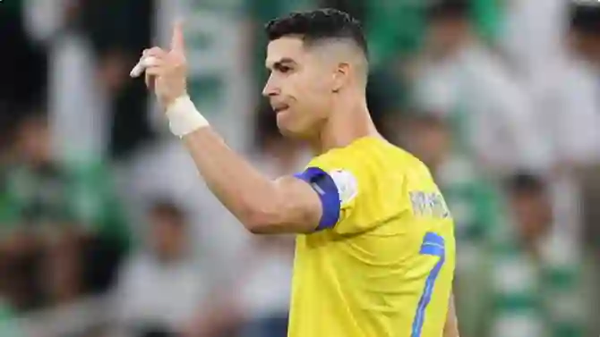 رسمياً: كرستيانو رونالدو ينتقل من النصر الى الهلال ويشارك في كأس العالم للأندية ويحمل هذا الرقم مع الزعيم 