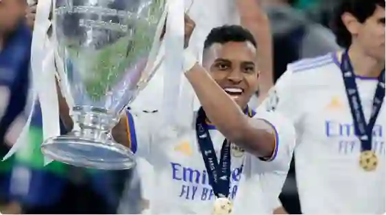 الهلال يبدء رحلة البحث عن بديل لنيمار ومصادر تكشف عن إسم مرعب يربك حسابات النصر 