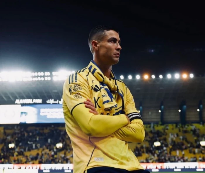 عاجل.. صحف أوربية تكشف تفاصيل أزمة عنيفة بين رونالدو وإدارة النصر ومن يقف وراء قرار وقف رونالدو عن اللعب 