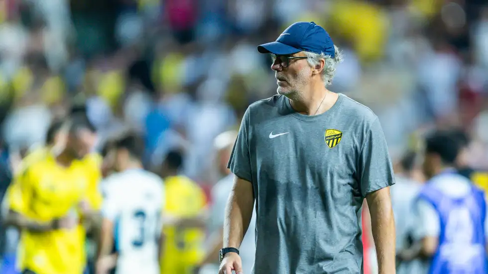 الاتحاد يتراجع خطوات للوراء ويستعين بورقة لوران بلان الرابحة بعد أن رفضتها إدارة النادي طويلاً 