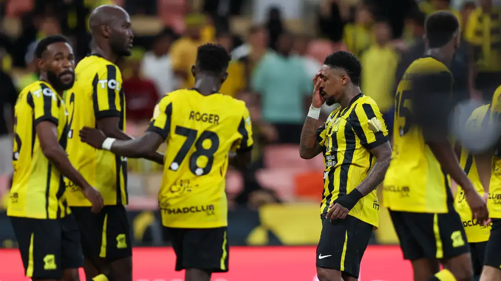 عاجل.. ضربات متوالية لمدرب الاتحاد كونسيساو والنصر والهلال قد يتسببان في اقالته خلال ساعات 