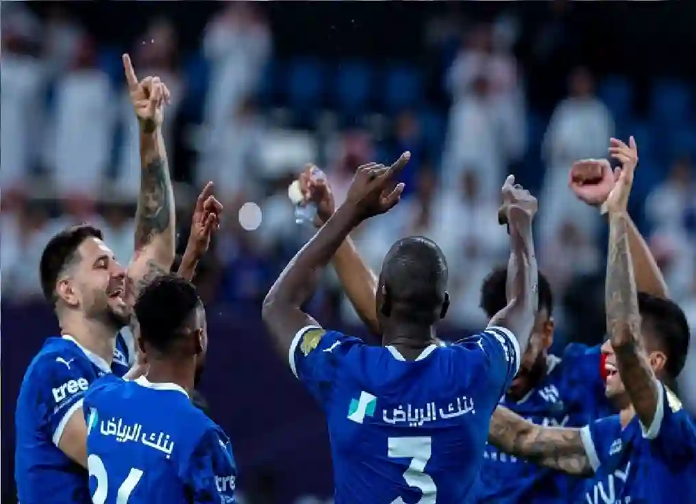 بعد ساعات من رحيل جيسوس.. خسارة كبيرة في الهلال بعد إعلان نجم كبير رحيله عن النادي قبل كأس العالم للأندية 