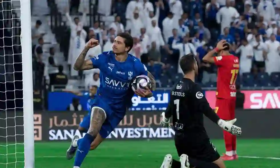 عاجل: ذراع أوربية طويلة تمتد لخطف نجم الهلال وحالة واحدة قد تمنع الفراق المؤلم 