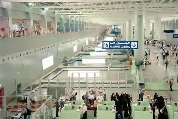 مقارنة أسعار تذاكر الطيران بين جدة والقاهرة لشهر أغسطس 2024 بين الخطوط السعودية ومصر للطيران وناس واديل 
