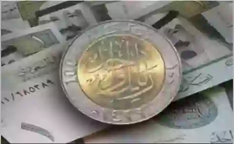 في قمة جديدة الجنيه المصري يتراجع من جديد مقابل الريال السعودي في البنوك والسوق الموازي قبل قليل ليصل لمستوى لم يصل إليه منذ تعويم مارس 