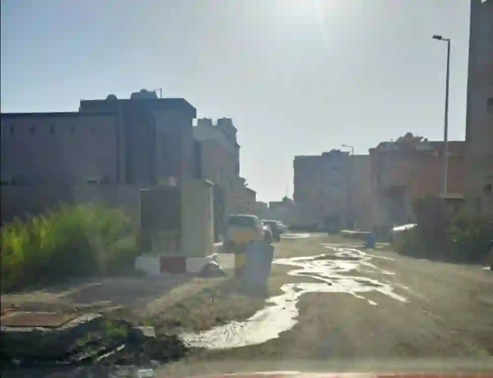 عاجل: هذه الاحياء في جازان تغرق بسبب طفح المجاري 