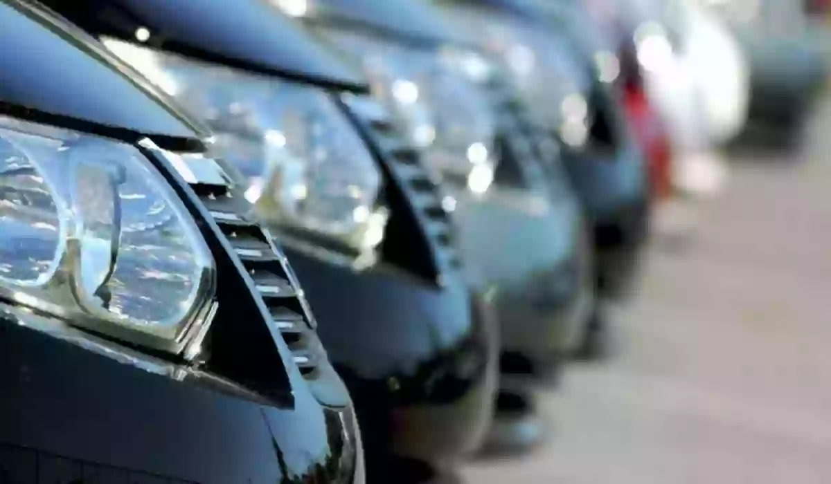 كم أسعار إيجار السيارات في الرياض؟