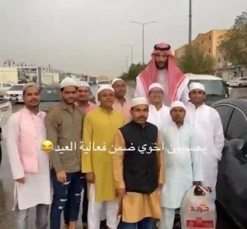 فيديو مواطنين من هذه الجنسيات يظهرون كالأقزام بجوار مواطن طويل جداً 