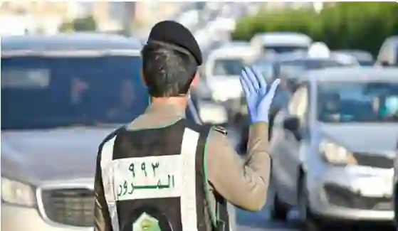 قيادة المقيمين في السعودية: نظام جديد لتجديد الرخص واختبارات مرورية إلكترونية