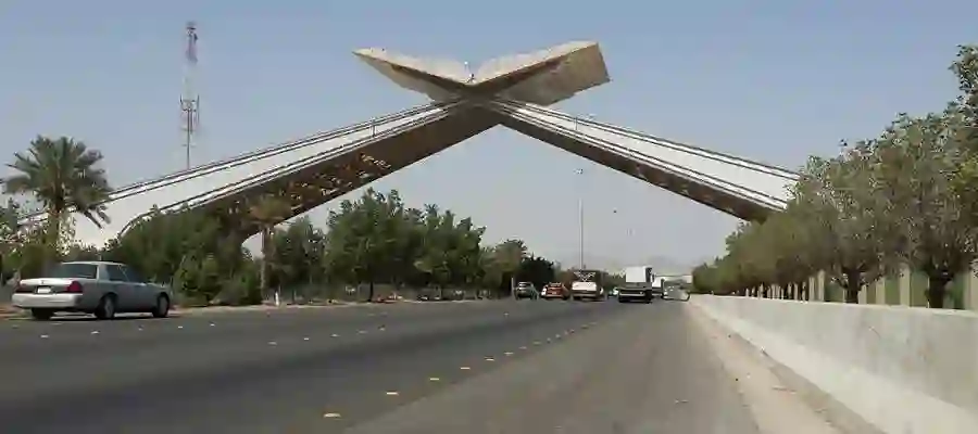 5 معالم تاريخية يمر عليها الحجاج في طريقهم بين مكة والمدينة على الطريق السريع وطريق الهجرة