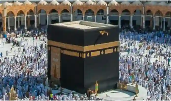 معتمرون يكشفون عن قيمة الرسوم الجديدة التي دفعوها بعد قرار وزارة الحج والعمرة بفرض رسوم جديدة 