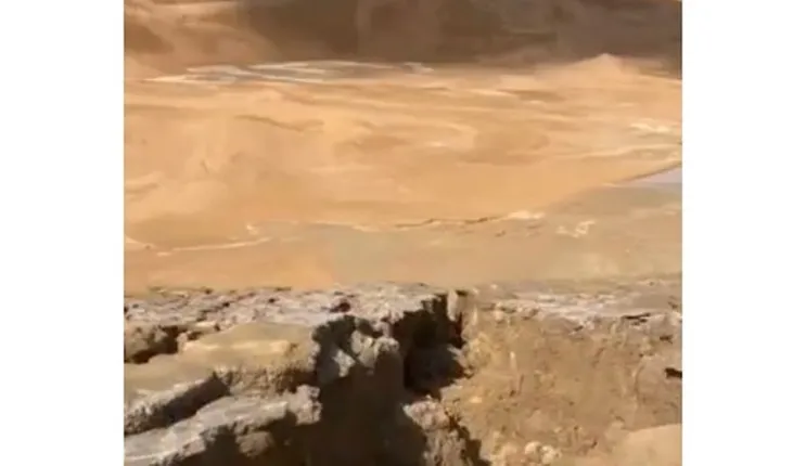 فيديو مذهل الرُبع الخالي يتحول الى شلالات ومناظر خضراء لأول مرة في تاريخه 