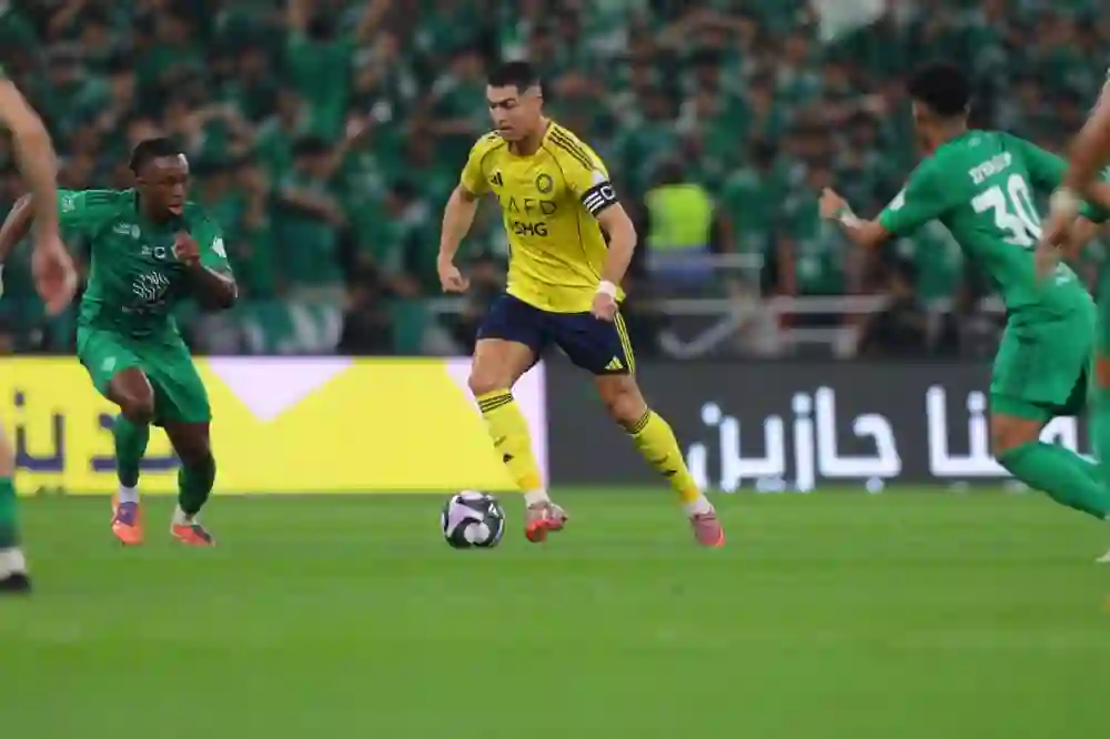 بعد الاعلان الرسمي.. هذا ما نعرفه عن حكام مباراة النصر والأهلي وسبب الجدل حول اسماء الحكام وتاريخهم مع الفريقين 