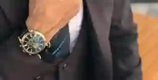 ساعات لابون الأصلية في السعودية الأسعار والموديلات والموزعين المعتمدين في جدة والرياض والدمام 1445 