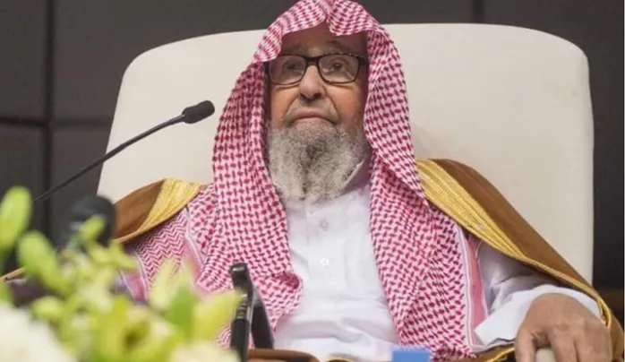 الشيخ الفوزان يوضح طريقة قضاء الصلوات الفائتة بالنسيان أو التساهل 