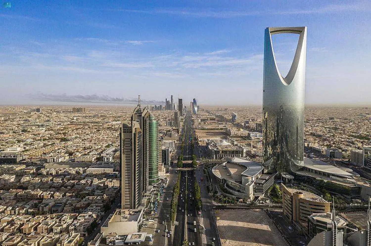 بعد عودة الزحام في شوارع الرياض.. 3 مسارات لتجنب زحام طريق الملك فهد