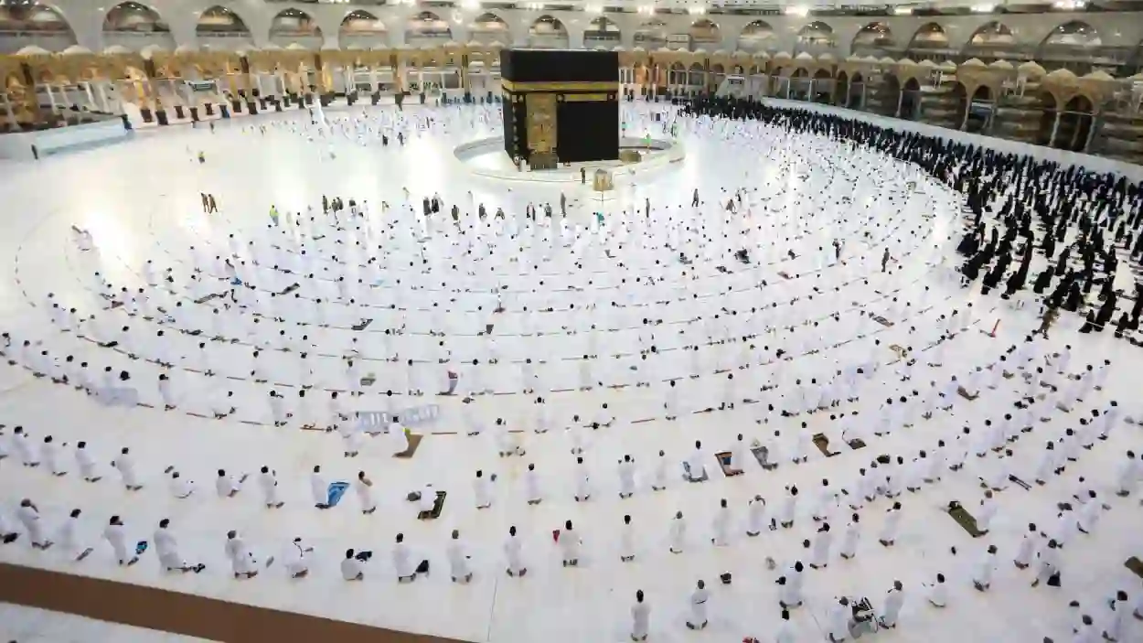 عاجل.. قرارات في السعودية تغير مدة وعدد ركعات صلاة التراويح في رمضان 1447