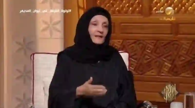 فيديو قصة غريبة وراء زواج الملك فيصل بن عبد العزيز بالملكة عفت في تركيا 