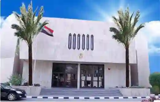 إعلان عاجل من السفارة السودانية في الرياض حول اجراءات يجب على المقيمين السودانيين في السعودية وعائلاتهم والمتواجدين بتأشيرة زيارة وعمرة اتخاذها في أقرب وقت ممكن 