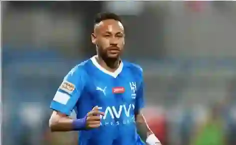 معجزة تنقذ الهلال في اللحظة الأخيرة من ورطة تاريخية بين نيمار ومحمد صلاح 