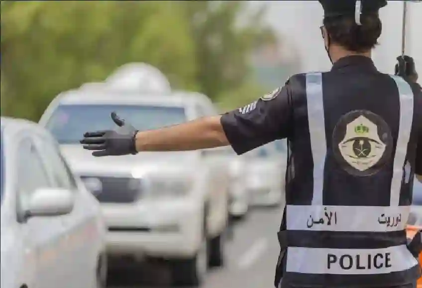 مرور الرياض يطلق مخالفة جديدة تم تصميمها خصيصاً لهذا الشارع وسط الرياض 