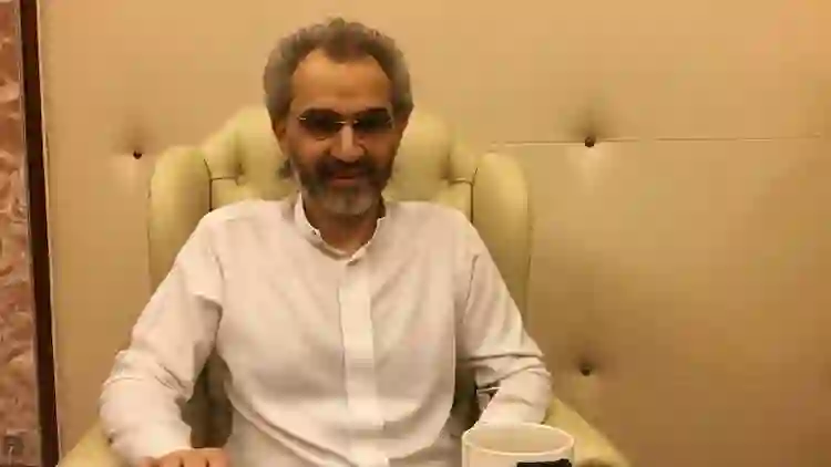 تسريبات لمجلة فوربس الأمريكية تكشف الطرف القوي الذي يقف وراء اختفاء الوليد بن طلال من قائمة أغنى 10 في السعودية 