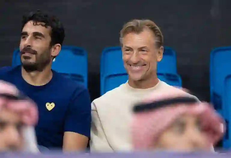 رينارد يصدم الجميع ويستعبد نجم جديد من قائمة الأخضر استعداداته لكأس الخليج في الكويت 
