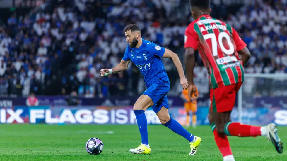 عاجل وخطير.. الاتحاد يكسر حاجز الصمت ويفتح النار على رابطة دوري روشن ويكشف المستور عن صفقة انتقال بنزيما للهلال 