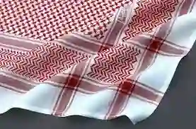 الفرق بين الشماغ والغترة ومتى تلبس الشماغ ومتى تلبس الغترة وأحسن ماركات الشماغ في السعودية وأسعارها 1446