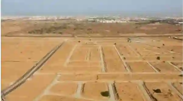 أم القرى تنشر رسمياً نظام رسوم الاراضي البيضاء الجديد ومفاجأة في الرسوم التي تفرض على كل متر من الاراضي التي ستطبق عليها الرسوم 