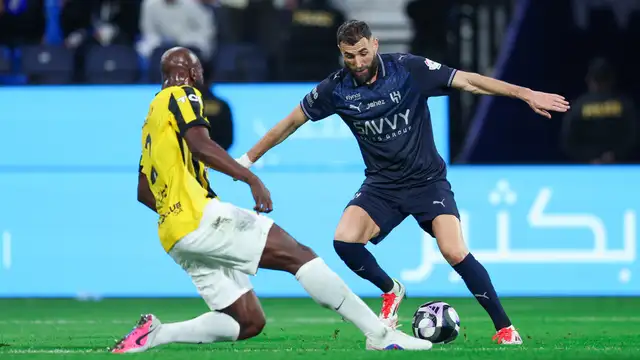 عاجل.. بنزيما يخطو اول خطواته على طريق نيمار والهلال يعلن الخبر الحزين 