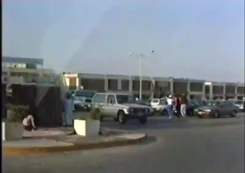 أقدم فيديو لمدينة الخُبر لن تصدق كيف كان شكل الشوارع والبيوت 