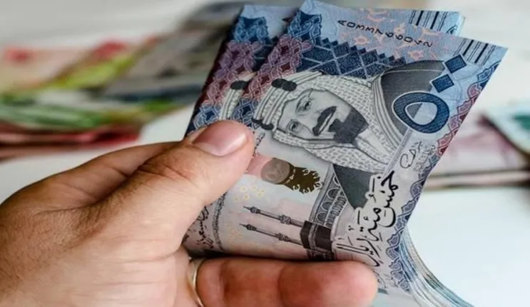 هل راتب الزوجة يؤثر على حساب المواطن ويسبب عدم الأهلية؟ الموارد البشرية تجيب بالتفصيل 