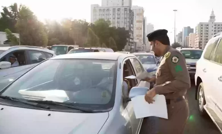 عليا مخالفات مرور هل ممكن اطلع تأشيرة عمالة؟ مساند يجيب بالتفصيل 