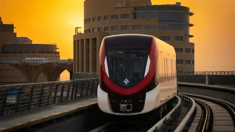 قطار الرياض يعلن عن بدء تطبيق مخالفة جديدة على مستخدمي جميع المسارات بسبب تكرار هذا الخطأ 