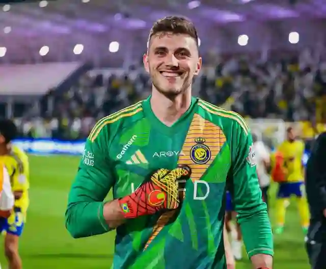 جيسوس يقصي نجم النصر الذي كلف النادي ملايين الدولارات بسبب خلاف حاد ومفاجأة في موقف رونالدو 