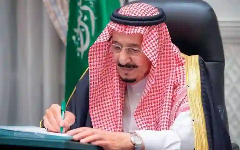 رسمياً: الوافدين العاملين في 5 مهن يحق لهم من عيد الفطر العمل فيها بدون كفيل 