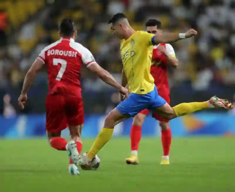 تفاصيل إصابة رونالدو وهل تجبره على الغياب عن ديربي الهلال؟