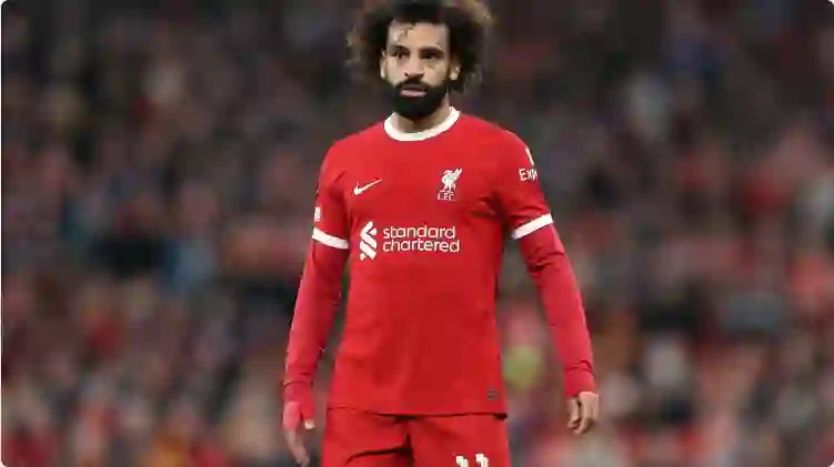 رغم خلافه مع كلوب محمد صلاح يوجه ضربة قاسية لجمهور الاتحاد بهذا القرار المفاجئ 