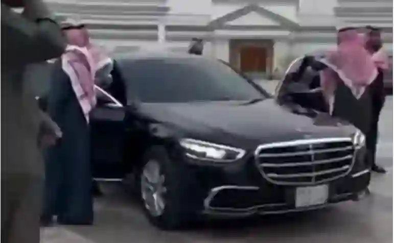 سر سيارة ولي العهد الأمير محمد بن سلمان التي حضر بها جنازة الأمير محمد بن فهد وسبب انتشار صورها والكشف عن نوعها وسعرها 
